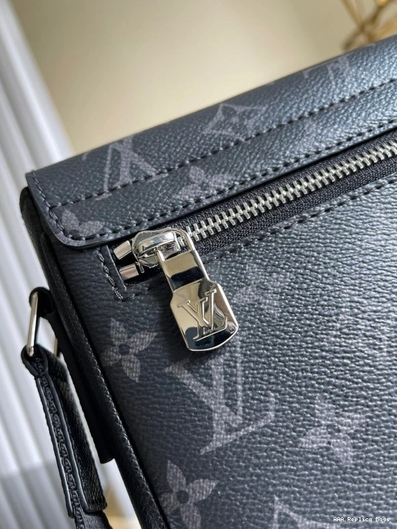 Aaa replica bags MESSENGER NEW LOUIS VUITTON 0709